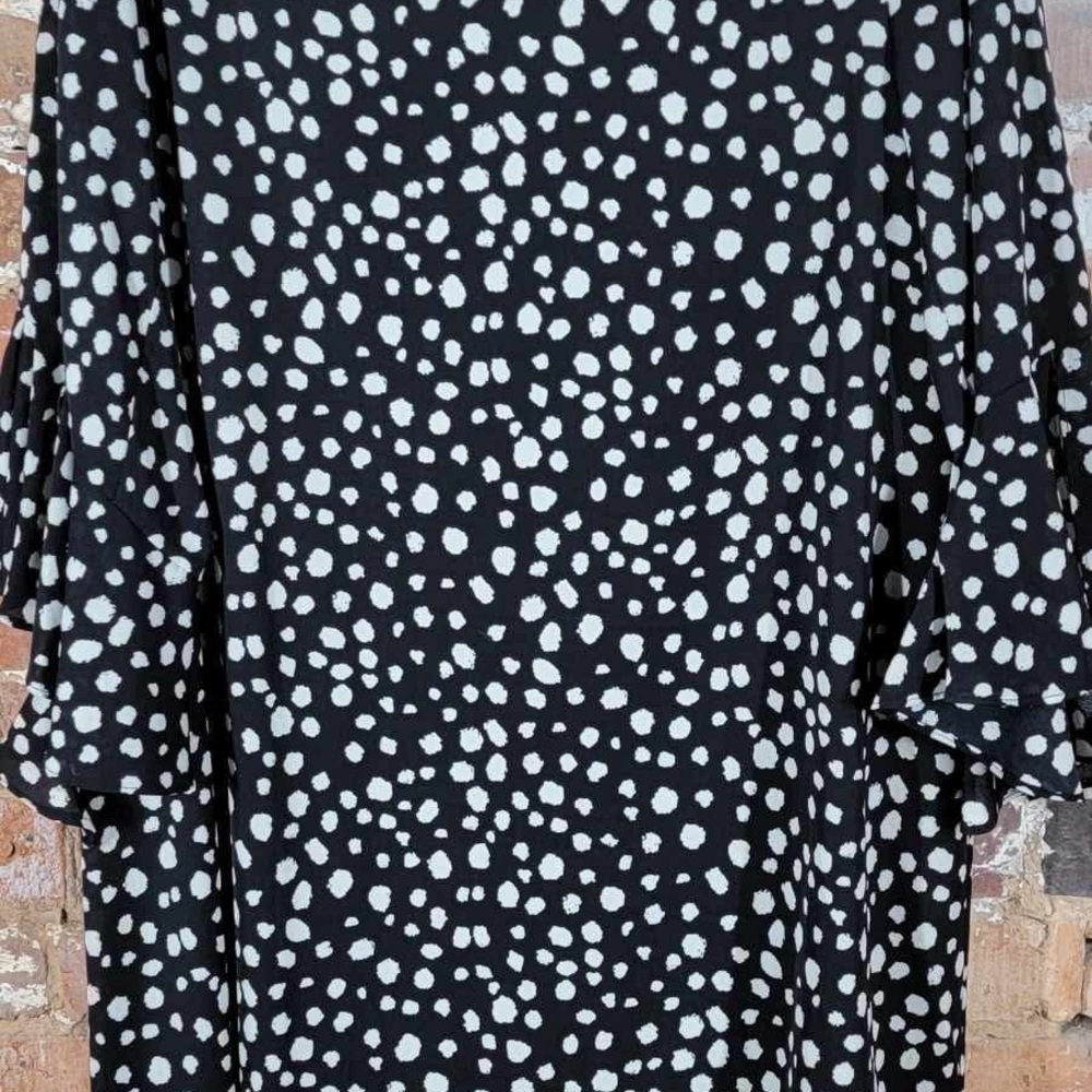 Black Boxy 3/4 Sleeve Blouse with Playful Dotted Pattern
